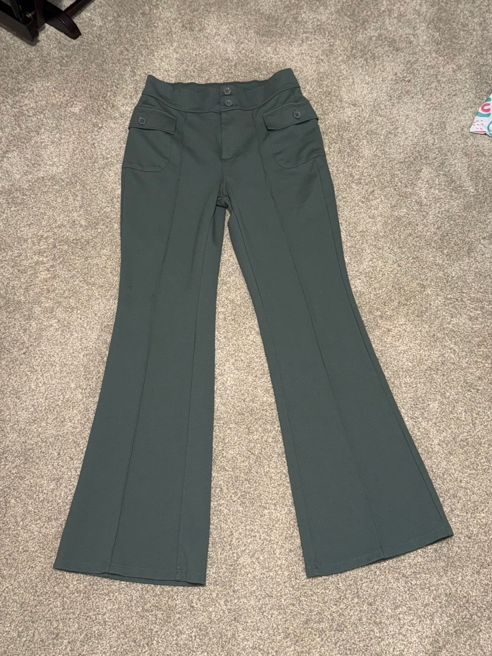 Women’s HALARA Green High Waist Flare Cargo Pants | Size: M-PETITE